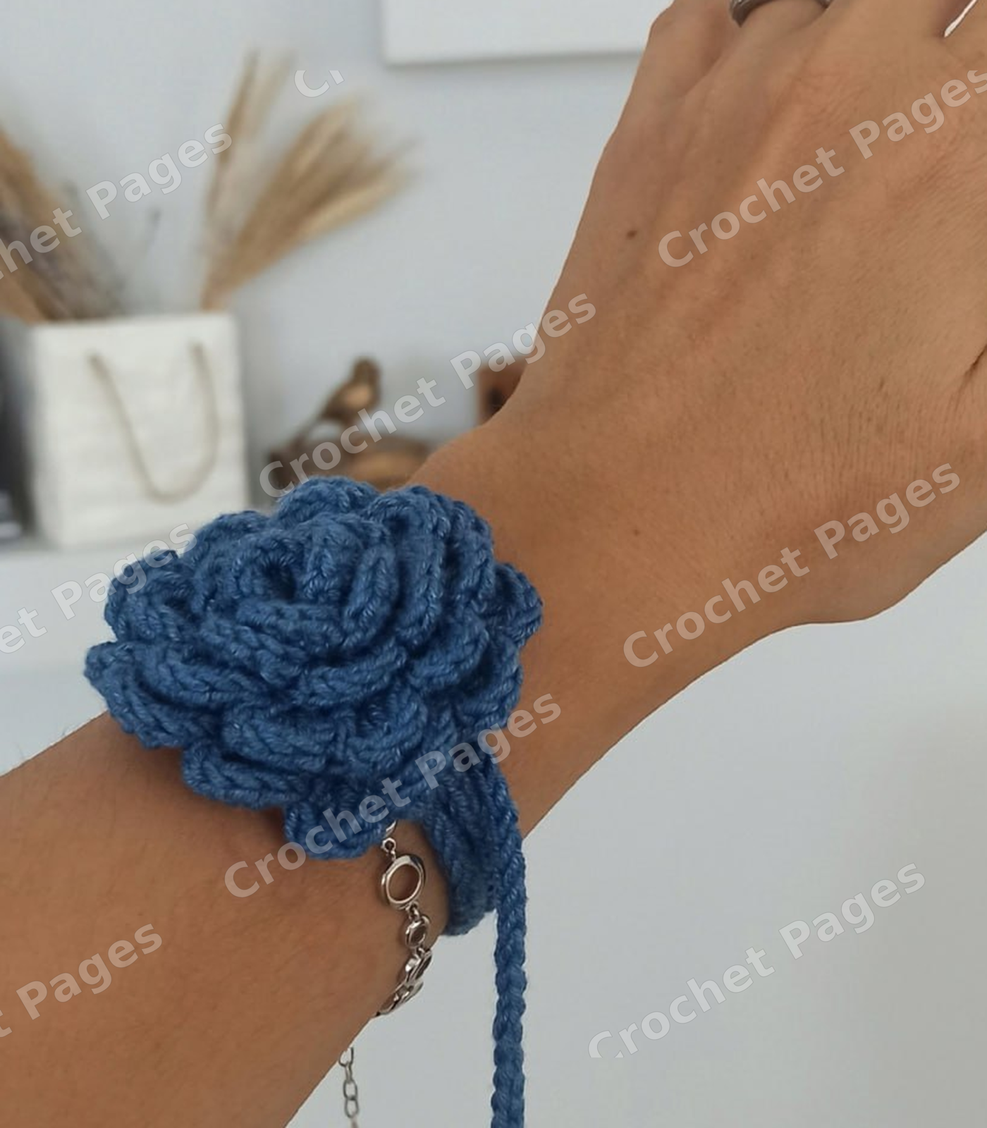 Flower Choker crochet project, gallery view 3